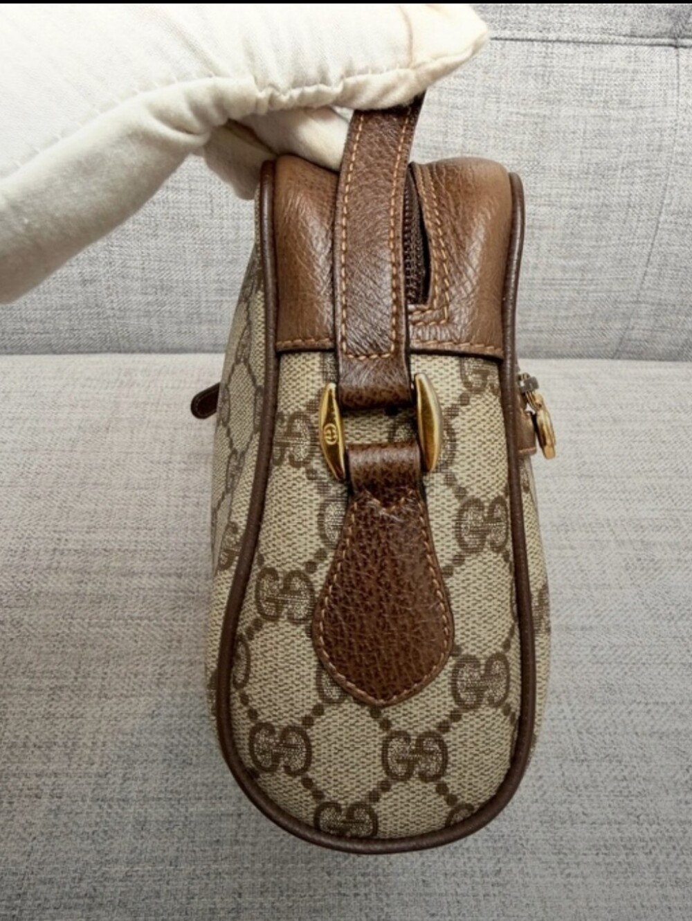 Gucci Brown GG Supreme Canvas Crossbody , With Brown Oreginal Dust Bag . - Picture 8 of 15